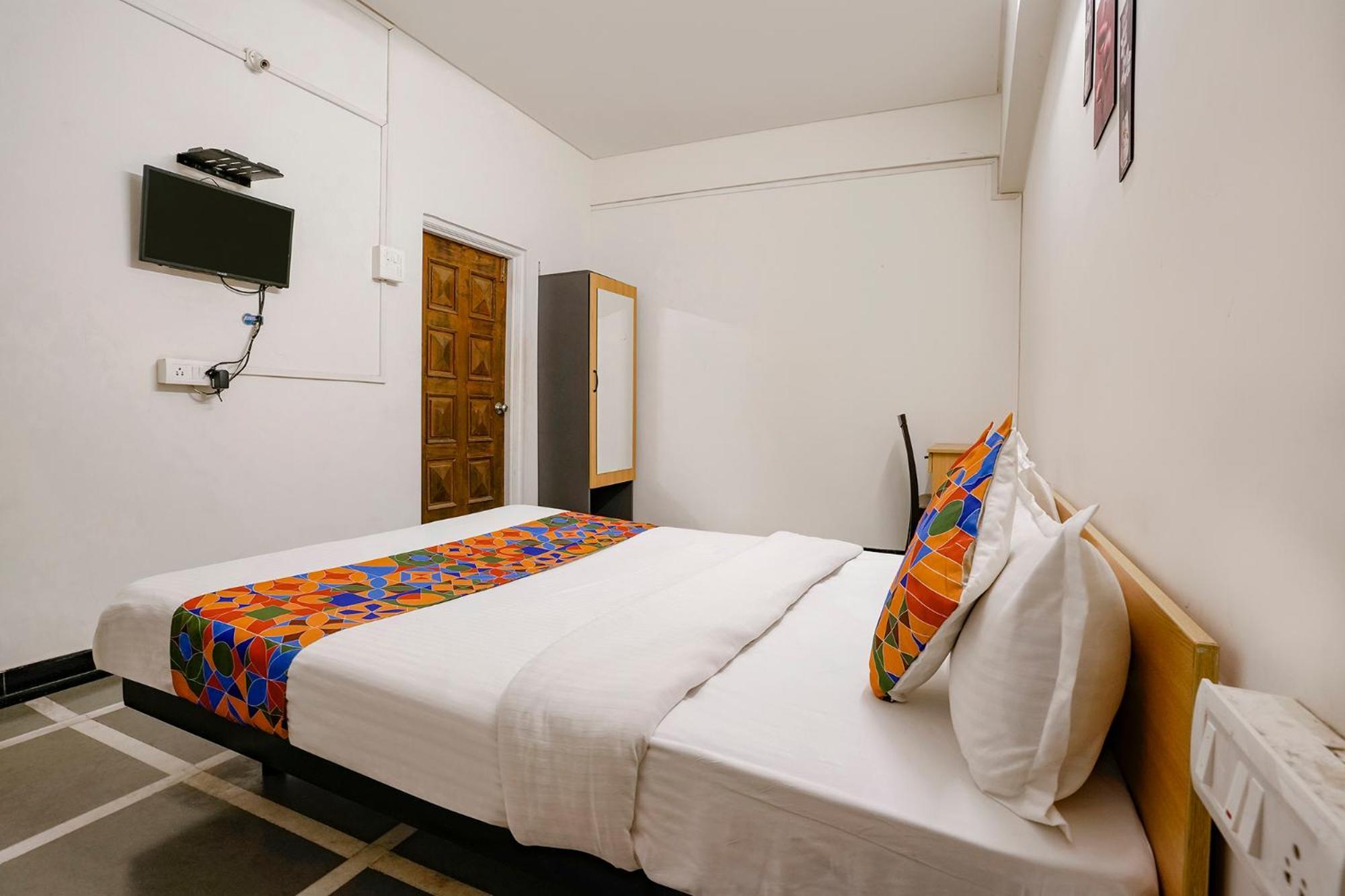 Fabhotel Saubhagya Inn Nashik Exterior photo
